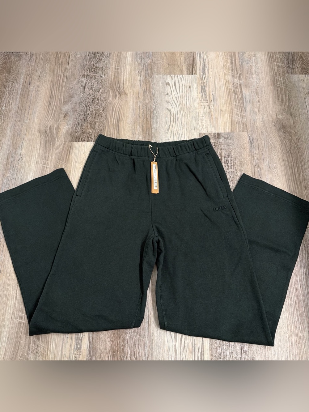 Skims cotton fleece straight leg sweatpants spruce green size small NEW WITH TAG